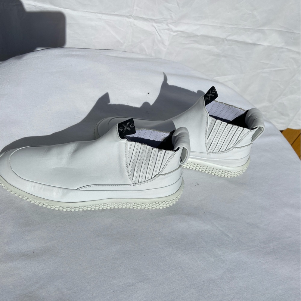 O.X.S. Woobie White High Top Sneakers Leather